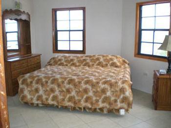 Keel Point Cottages The Settlement Экстерьер фото